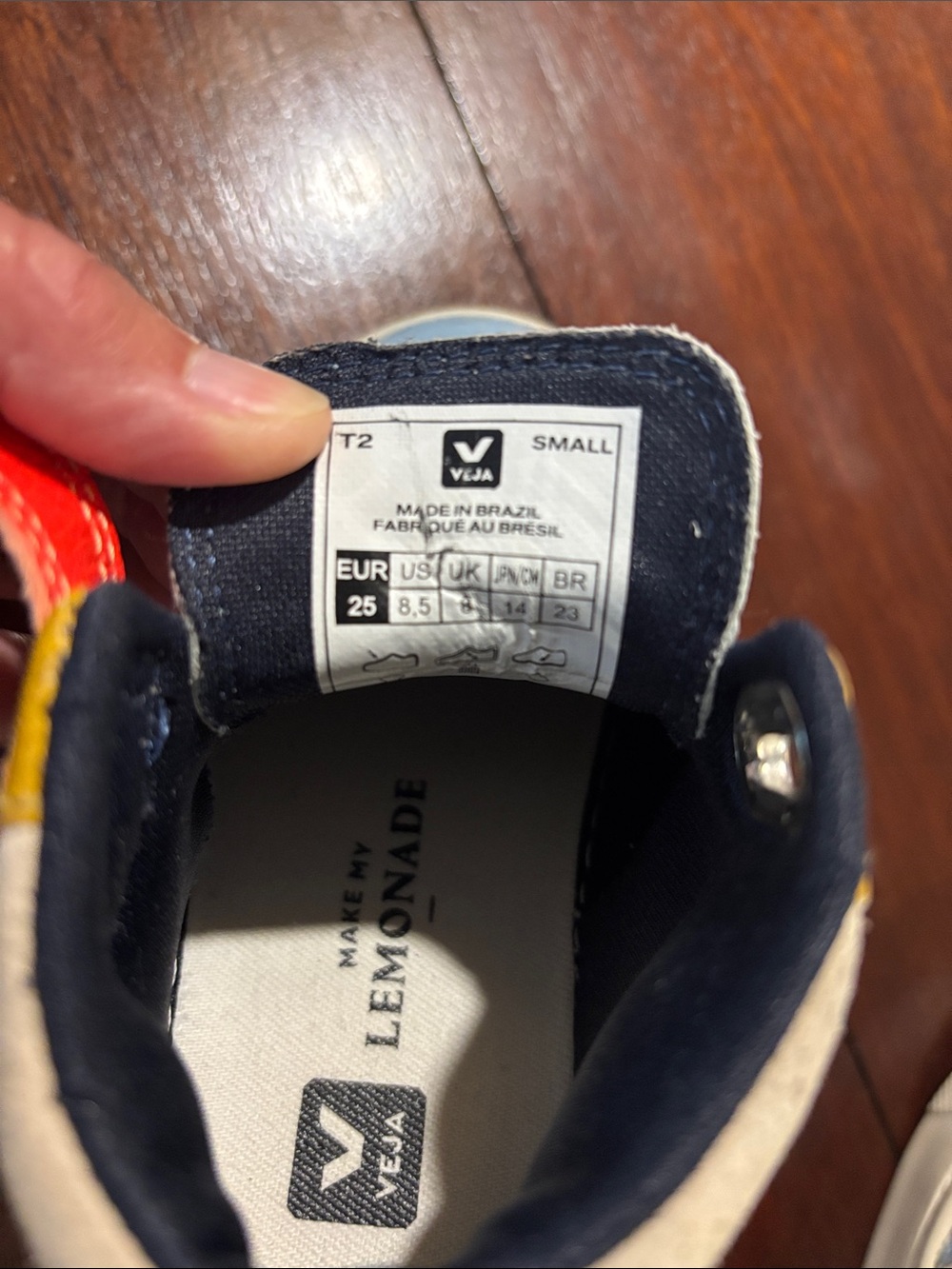 Veja “Make My Lemonade” Suede and Leather Sneaker SOLD OUT size 8.5 toddler - Picture 5 of 6